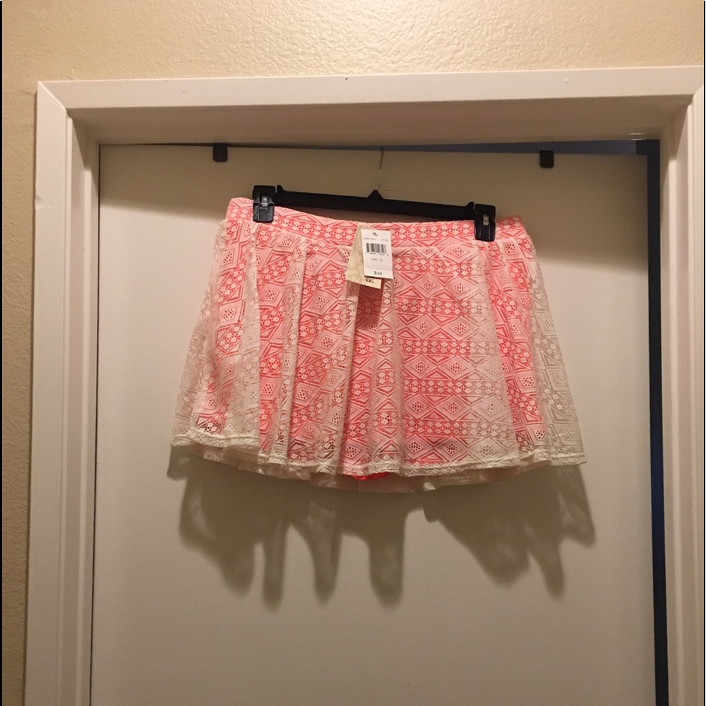 ♦️NWT♦️Lace Skater Skirt